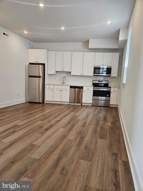 6202 Germantown Avenue - Photo 1