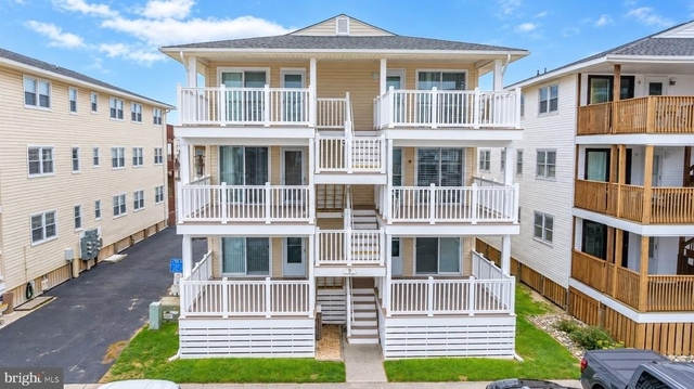 9 140th Street - Photo 1