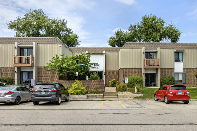 7300 Fairview Avenue - Photo 1