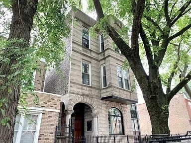 1409 N Campbell Avenue - Photo 1