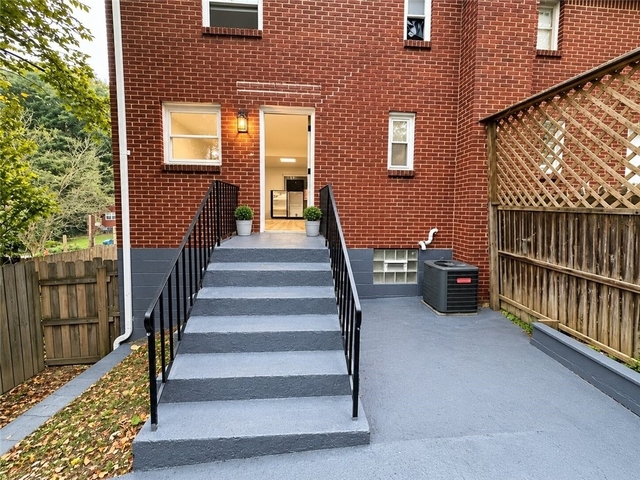 187 Howard Street - Photo 1