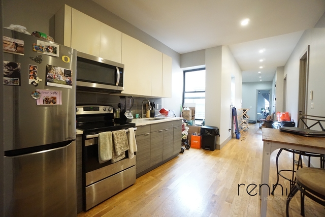 1716 Woodbine Street, Ridgewoo - Photo 1
