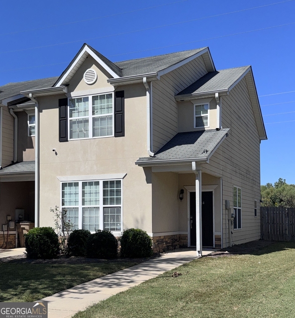 304 Commons Drive - Photo 1