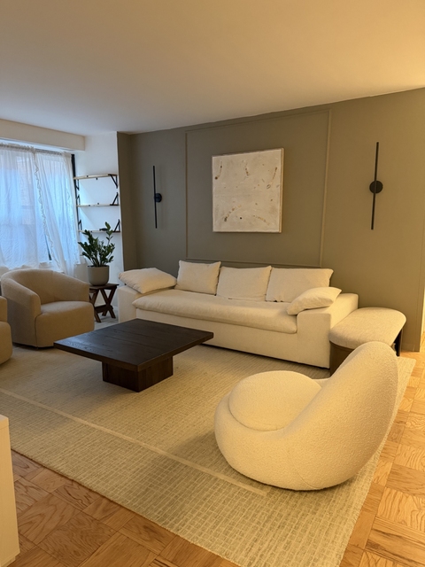 345 East 81st Street, New York - Photo 1