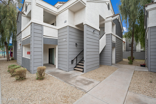 3065 N 67th Avenue - Photo 1