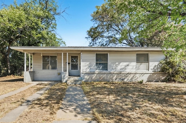5025 Catalpa Street - Photo 1