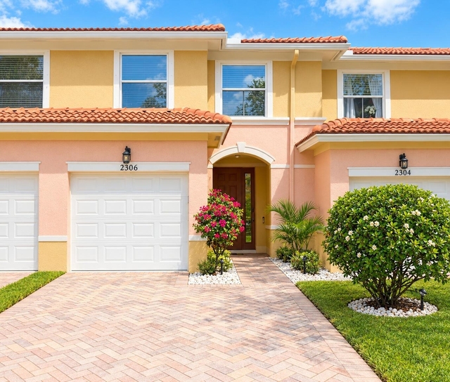 2306 Seminole Palms Drive - Photo 1