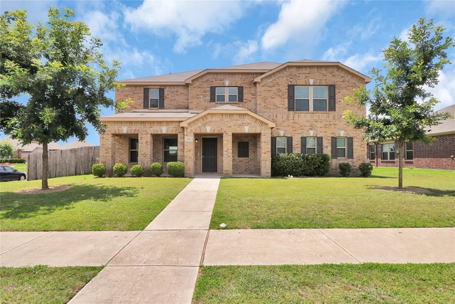 728 Snapdragon Lane - Photo 1