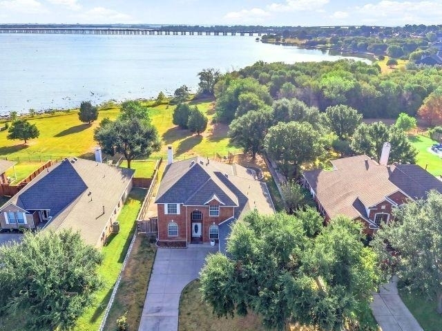 4102 Stone Haven Drive - Photo 1