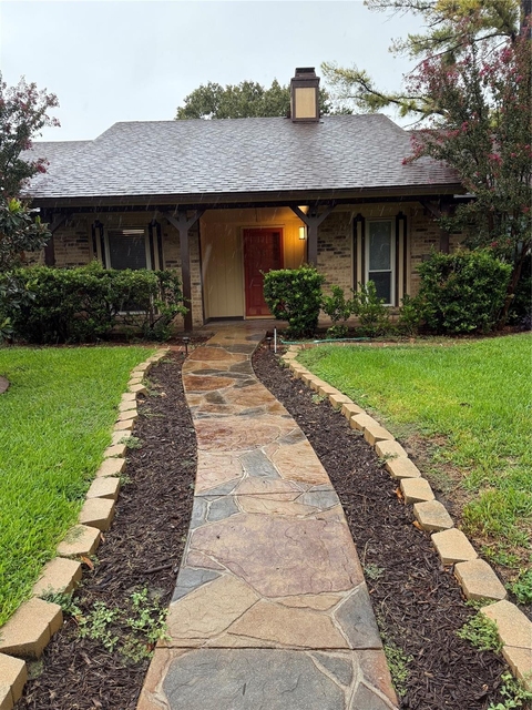 306 Timberleaf Drive - Photo 1