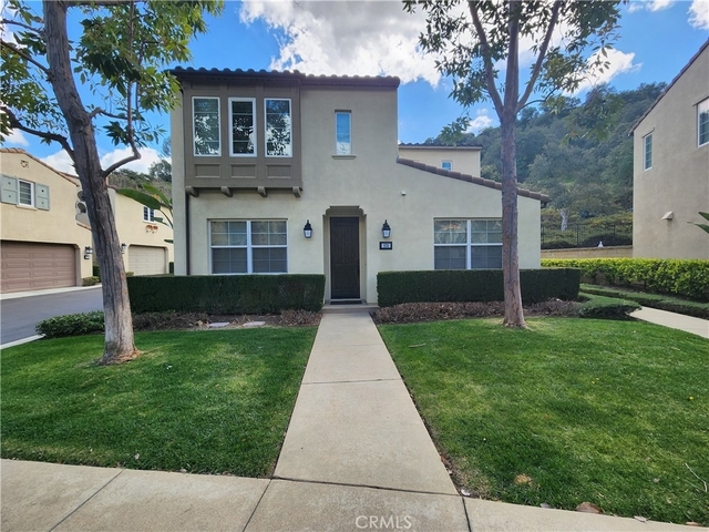 926 Terrace W - Photo 1
