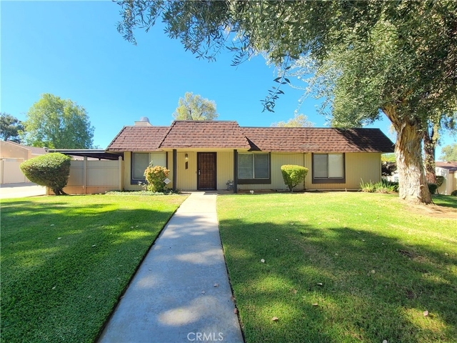 832 Ardmore Circle - Photo 1