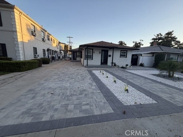 1454 E Wilson - Photo 1
