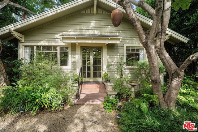 935 Palms Boulevard - Photo 1