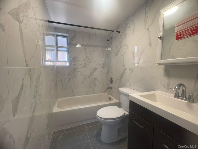 14916 Barclay Avenue - Photo 1