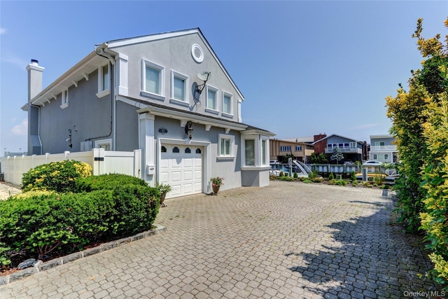 609 E Bay Drive - Photo 1