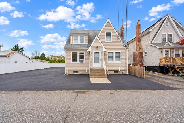 31 Willoughby Place - Photo 1