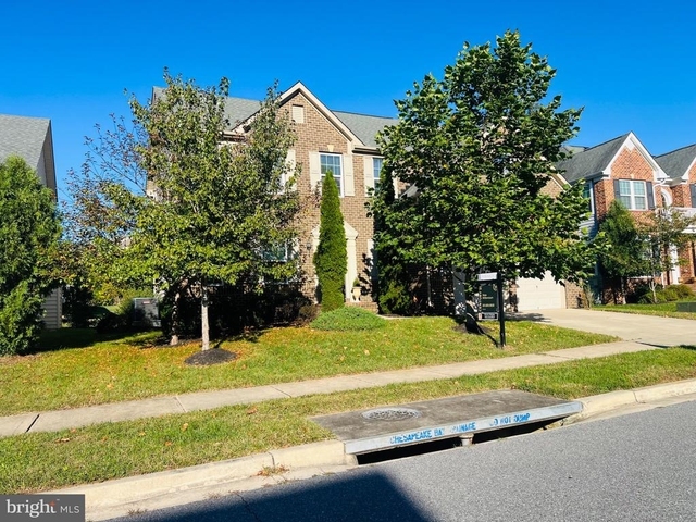3002 Winterbourne Drive - Photo 1