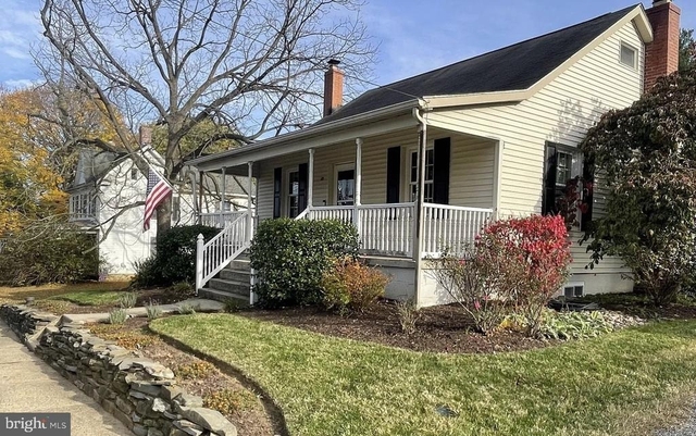 20 E George Street - Photo 1