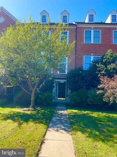 3870 Carriage Hill Drive - Photo 1
