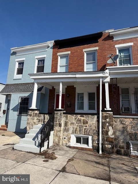 2624 Ashland Avenue - Photo 1
