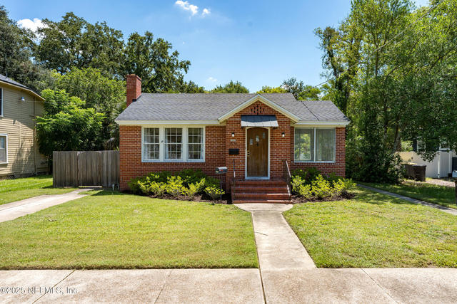 1519 Belmonte Avenue - Photo 1