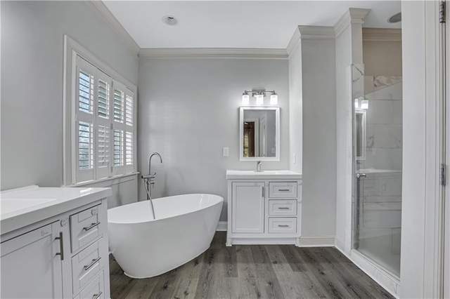 225 Carlyle Park Drive Ne - Photo 1