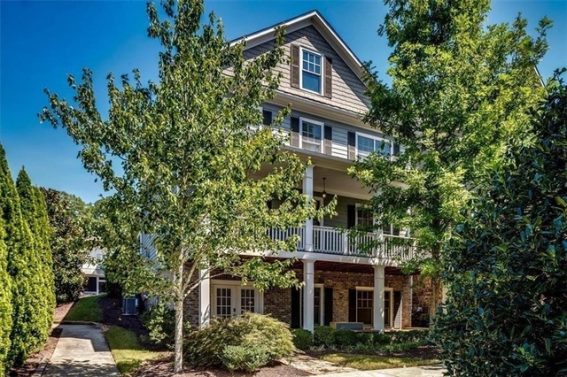 202 Golden Banner Avenue - Photo 1