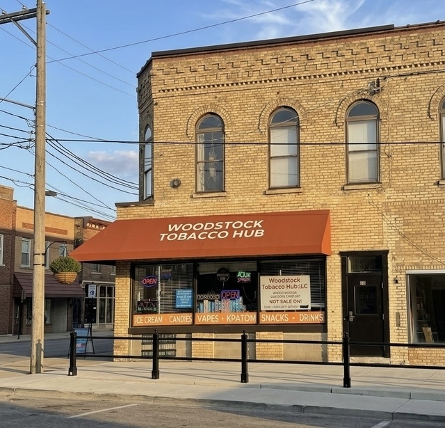 226 N Benton Street - Photo 1