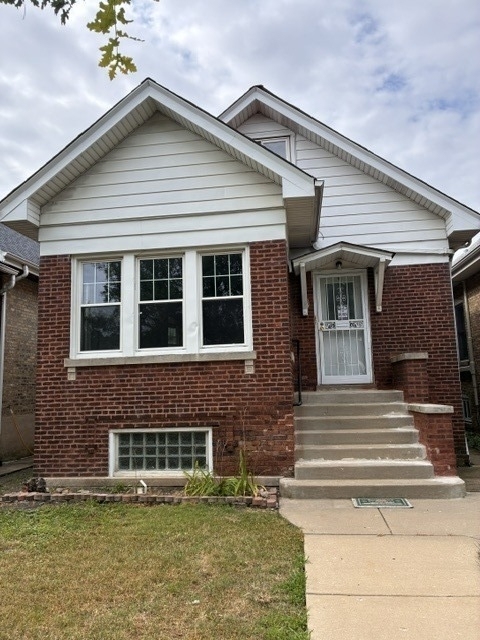 5041 W George Street - Photo 1