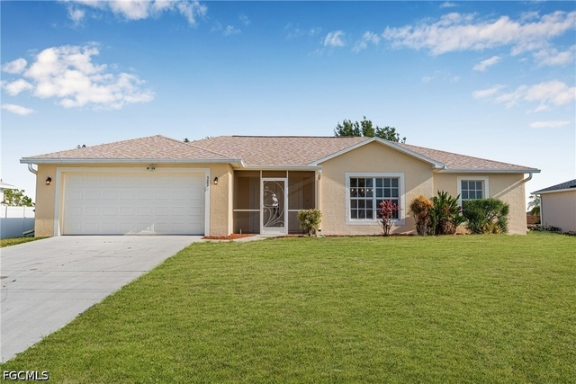 323 Nw 10th Street - Photo 1