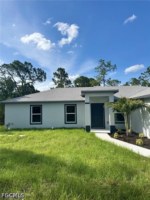 3206 55th Street W - Photo 1