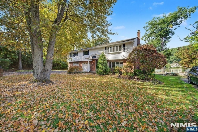 141 Shore - Photo 1