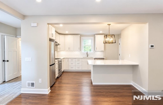 51 Sheridan - Photo 1