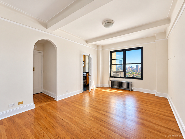 Second ave/E 10th st - Photo 1