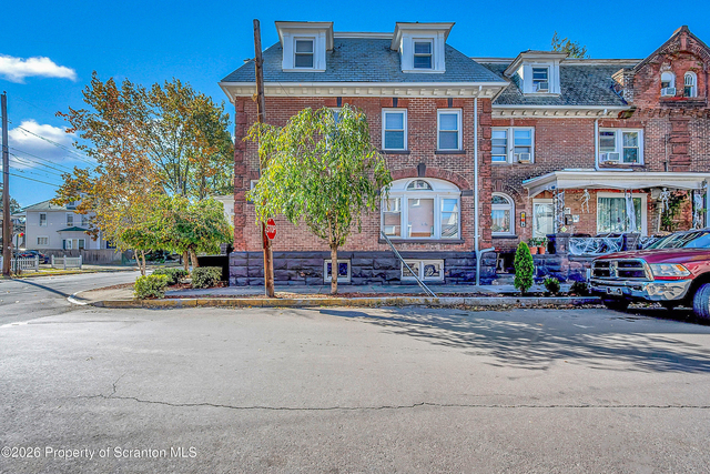 533 S Franklin Street - Photo 1