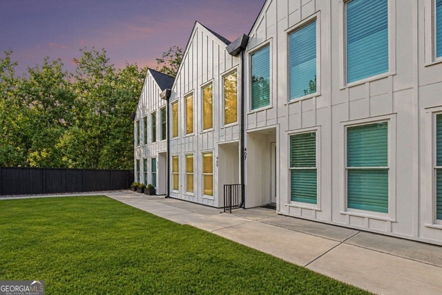 409 Burgundy Way - Photo 1