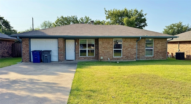 3914 William Street - Photo 1