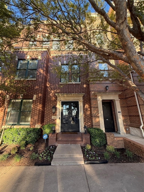 163 Summit Avenue - Photo 1