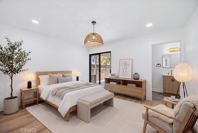 2418 Clark - Photo 1