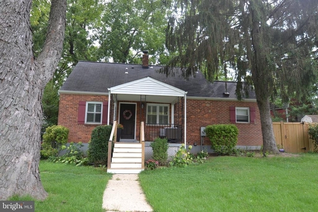 7133 Oakland Avenue - Photo 1