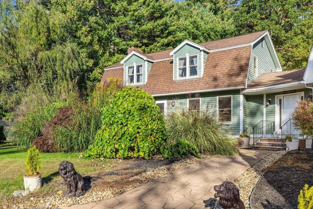 125 N Lowell - Photo 1