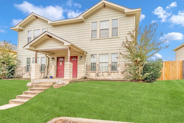 112 Vista Way - Photo 1