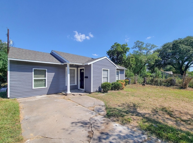 3923 Zephyr Street - Photo 1