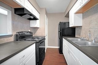 3031 Sumpter - Photo 1