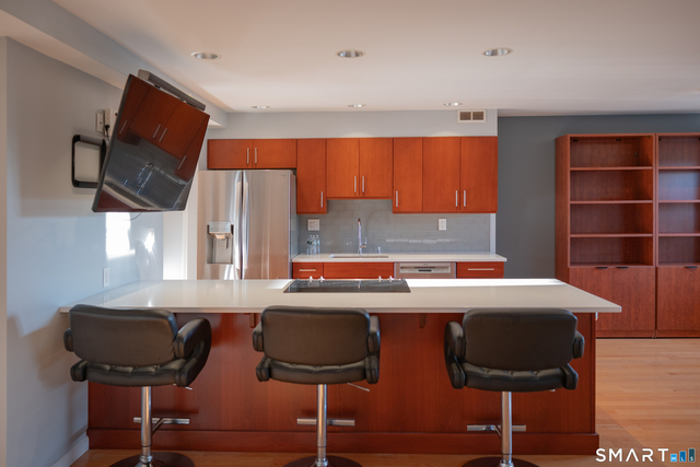 893 Farmington Avenue - Photo 1