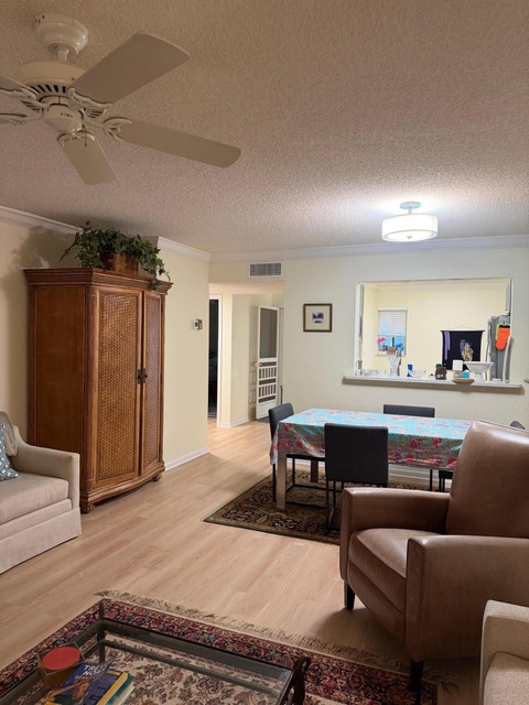 85 Pelican Pointe Drive - Photo 1