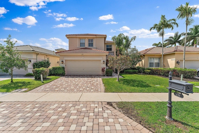 156 Isle Verde Way - Photo 1