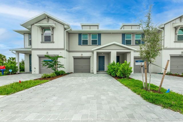 13009 Sw Forli Way - Photo 1