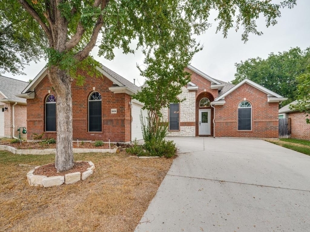 5604 Parkplace Drive - Photo 1
